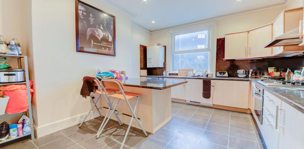 Suitable For Sharers Compayne Gardens, South Hampstead